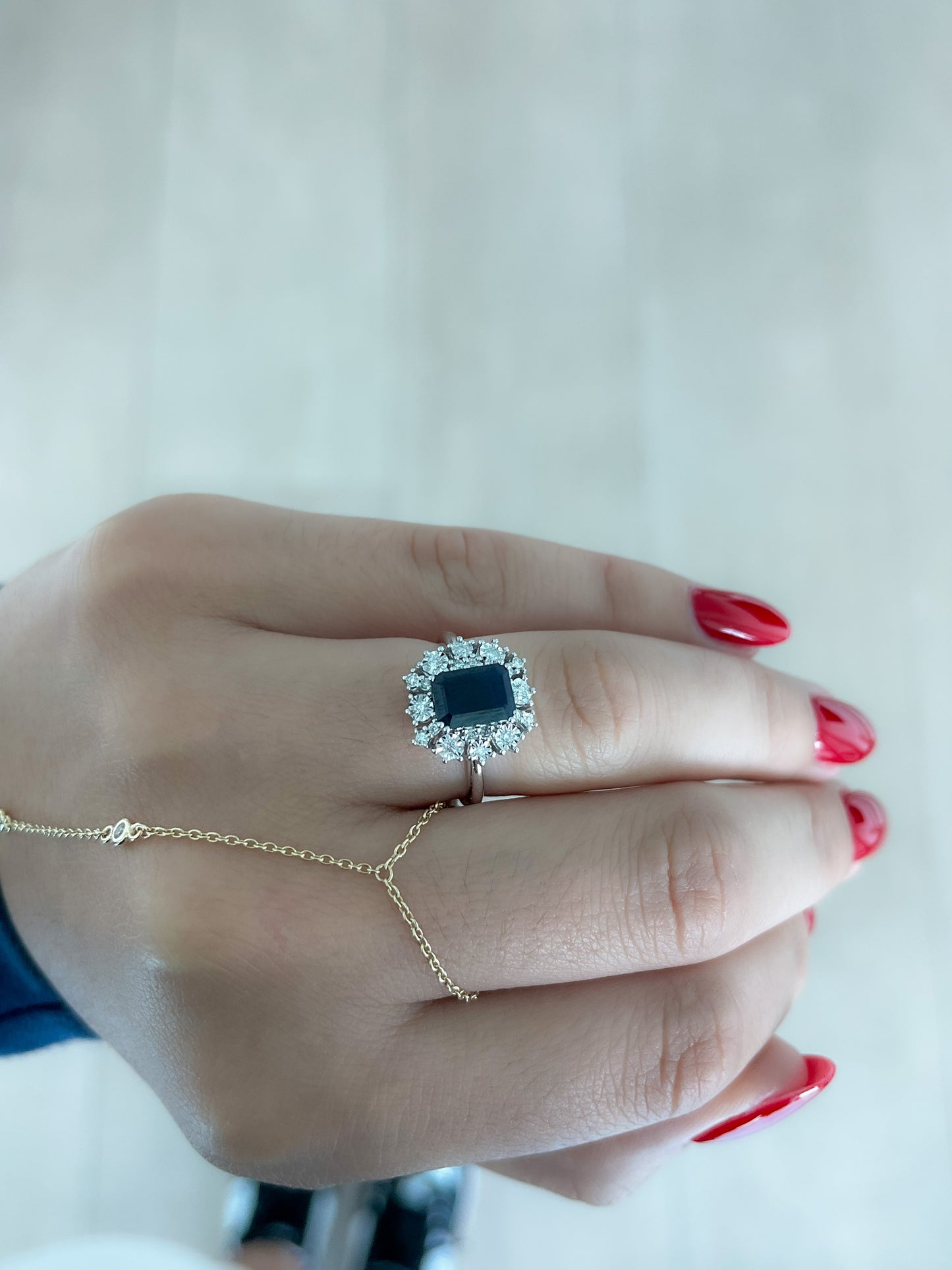 Sapphire 1.95 CT Diamond 0.16ct Ring