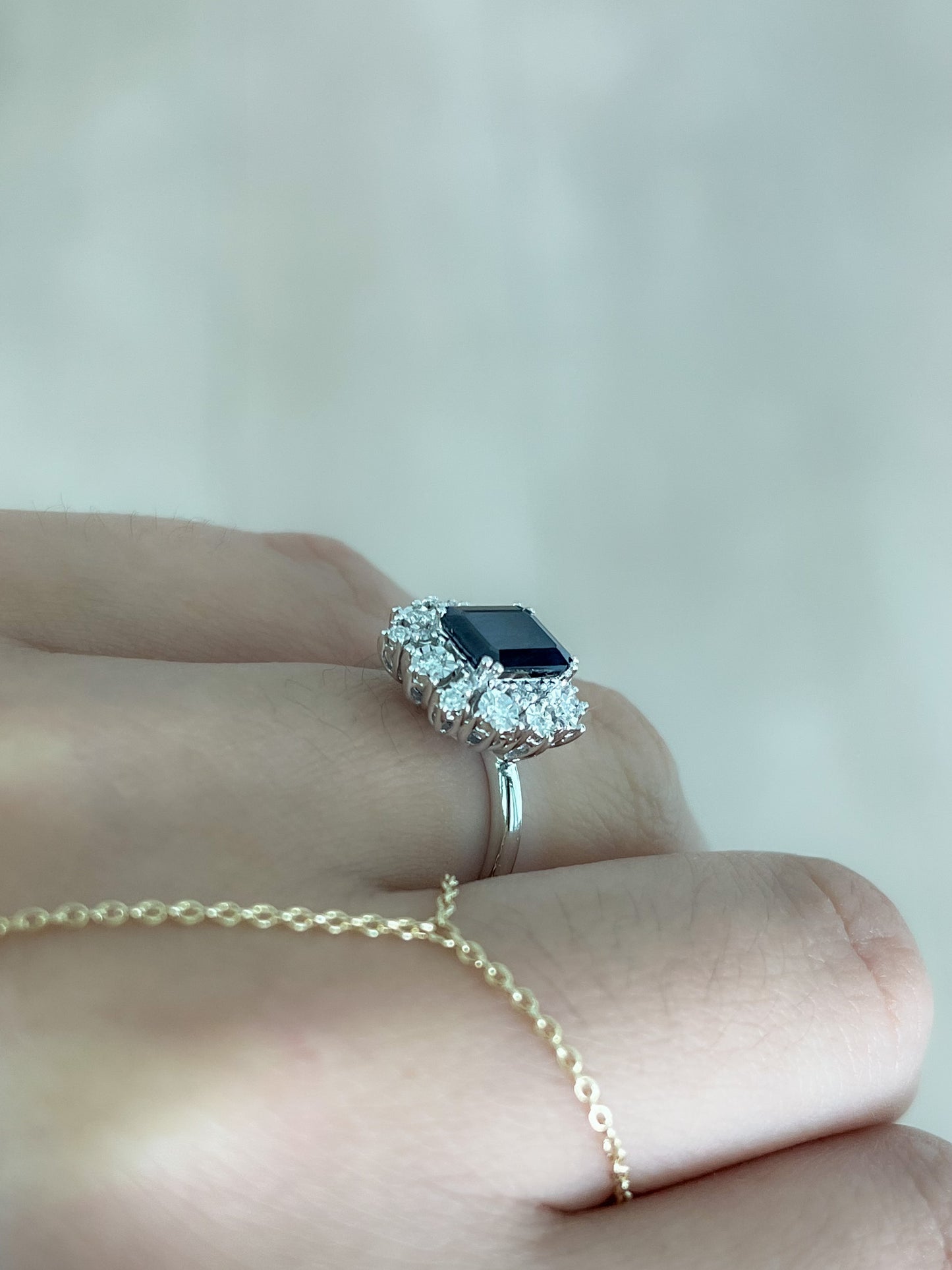 Sapphire 1.95 CT Diamond 0.16ct Ring