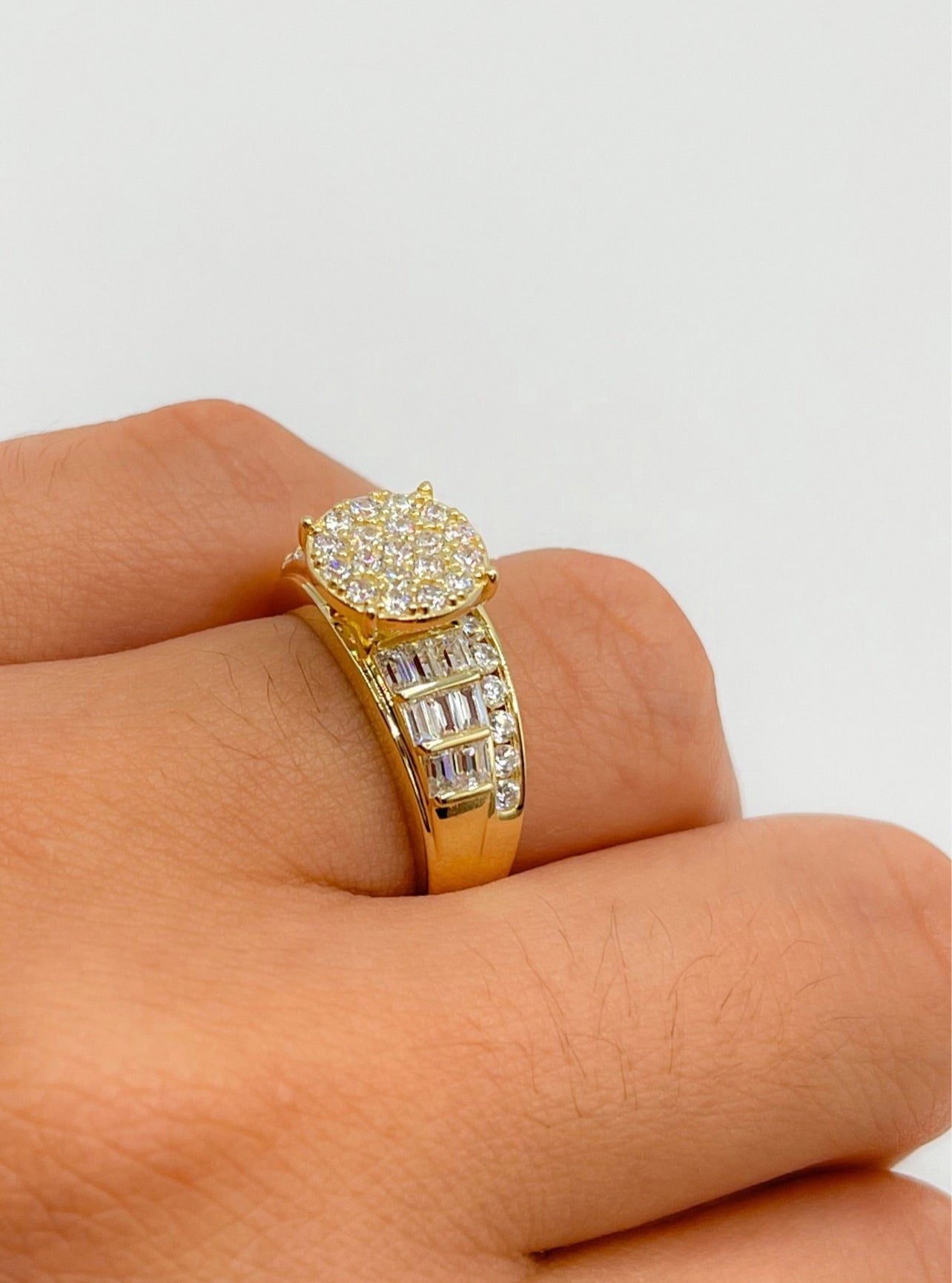 14K Princesa Circle CZ Ring
