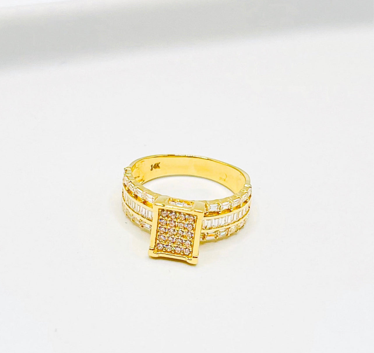14K Princesa CZ Ring Square