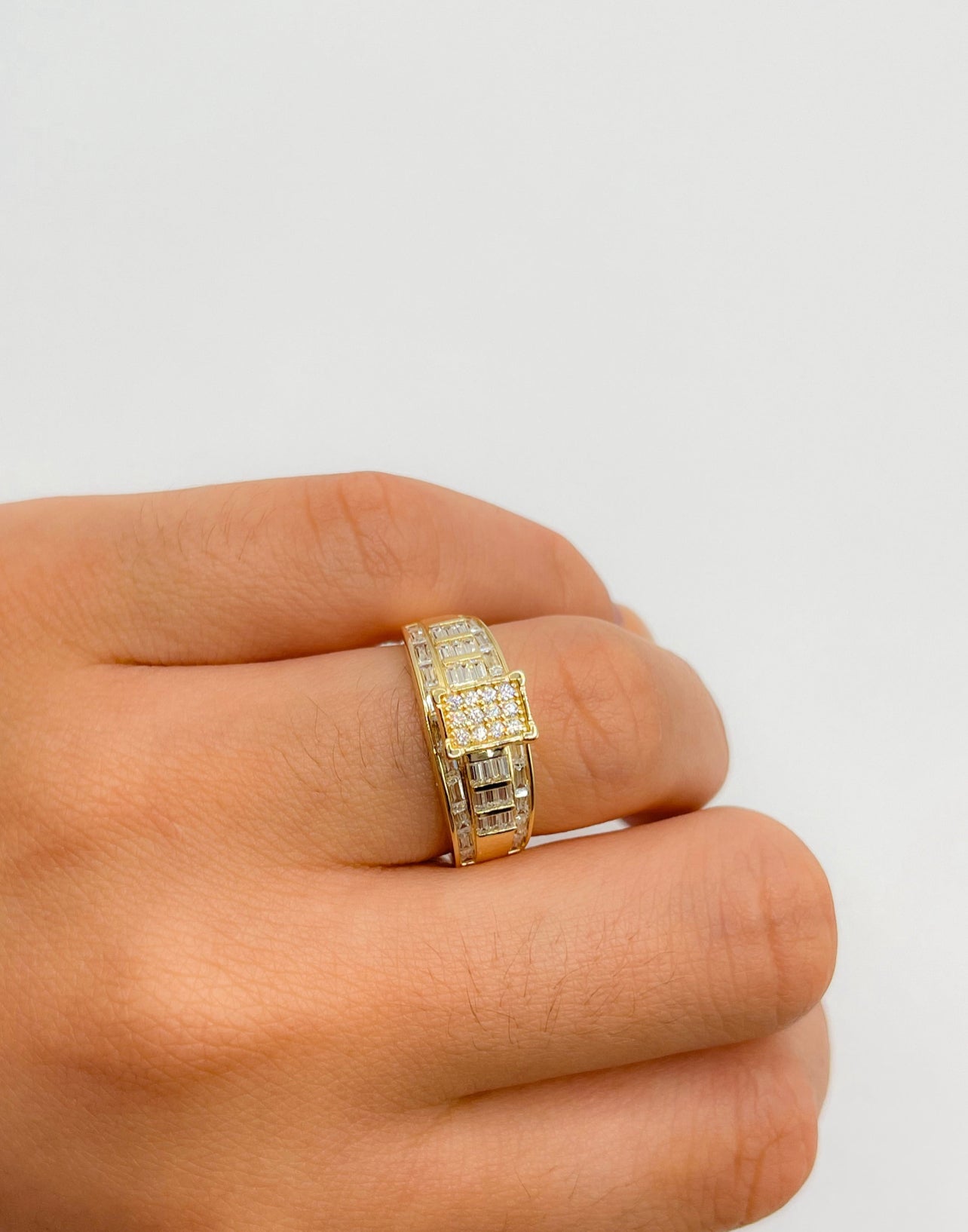 14K Princesa CZ Ring Square