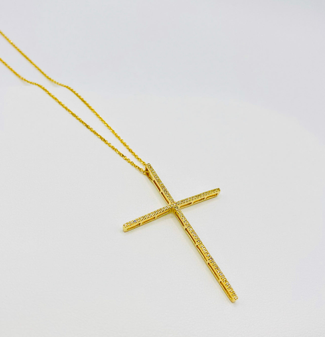 0.20 Ct Large Diamond Cruz Necklace