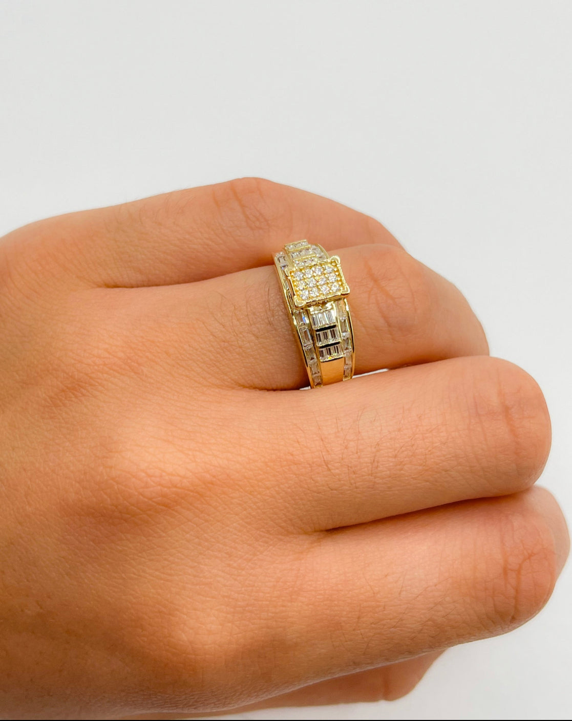 14K Princesa CZ Ring Square