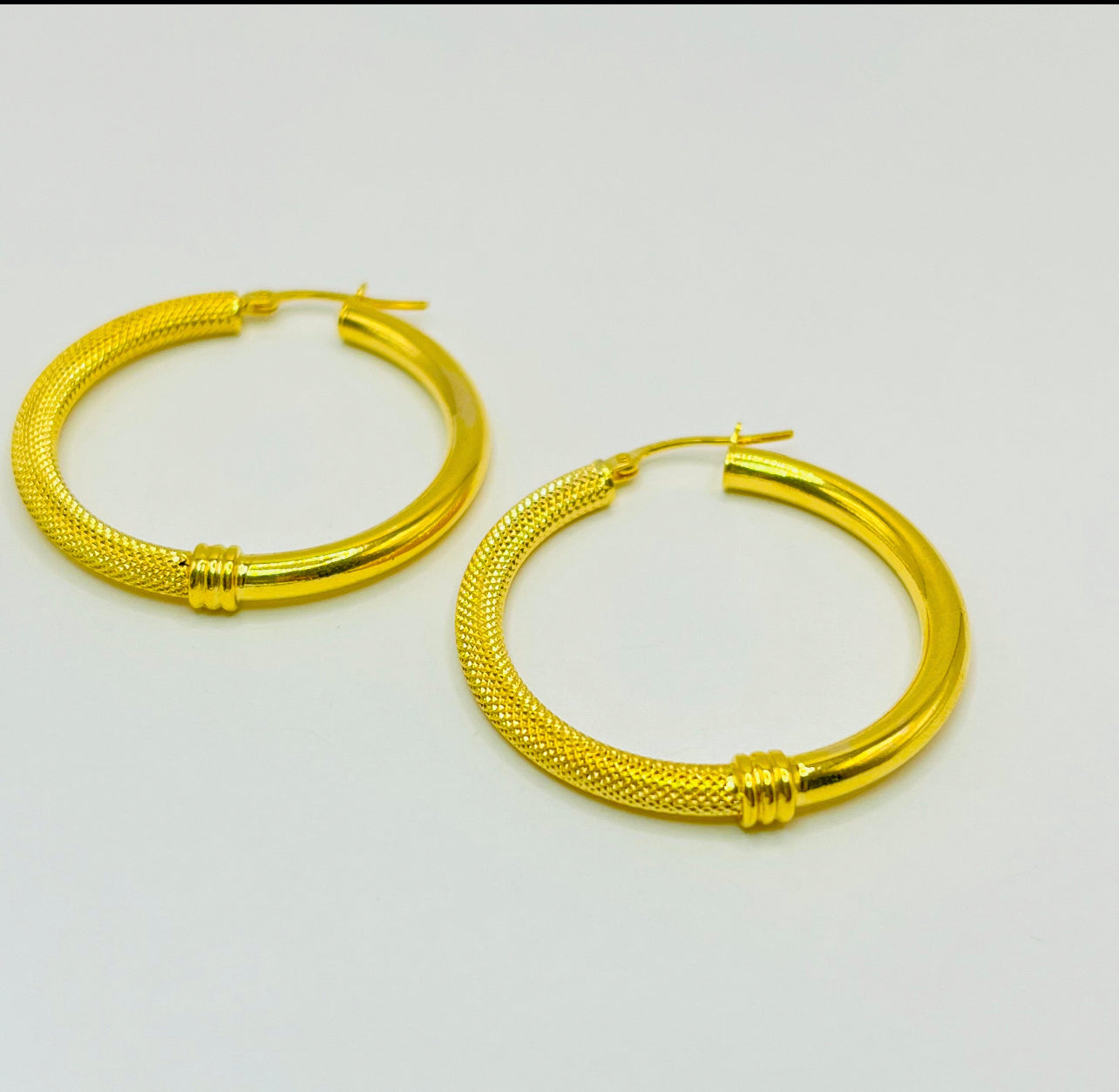 Half Side Plain Medium Argollas