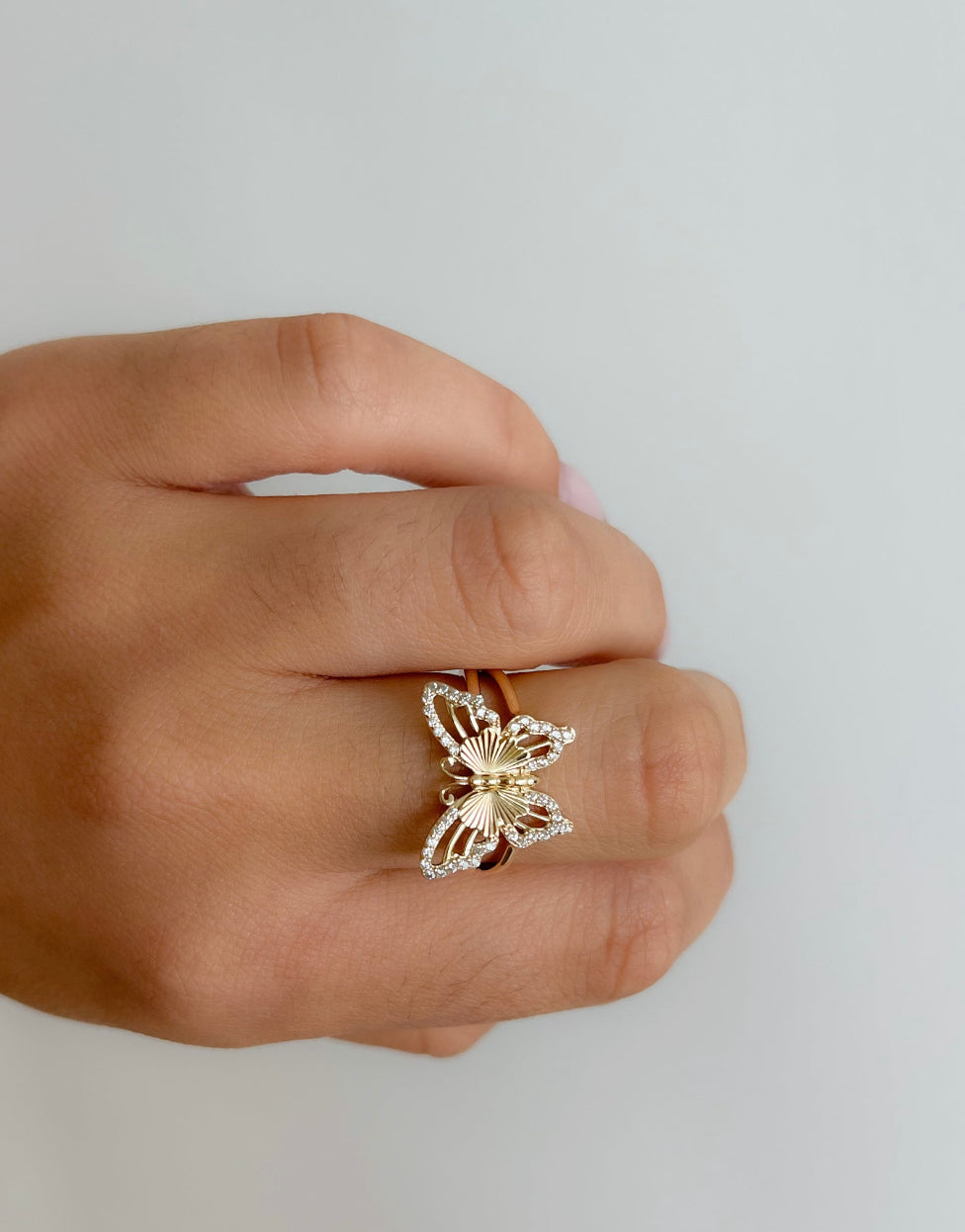 Mariposa Hermosa Ring