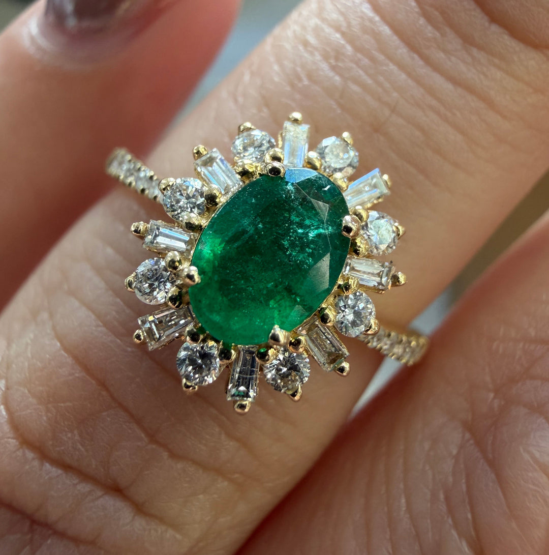14K Yellow Gold Diamonds and Emerald Ring