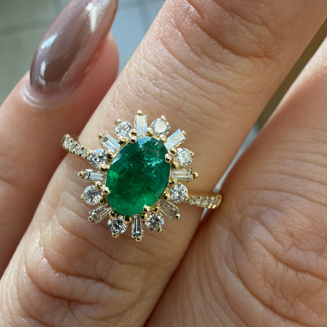 14K Yellow Gold Diamonds and Emerald Ring