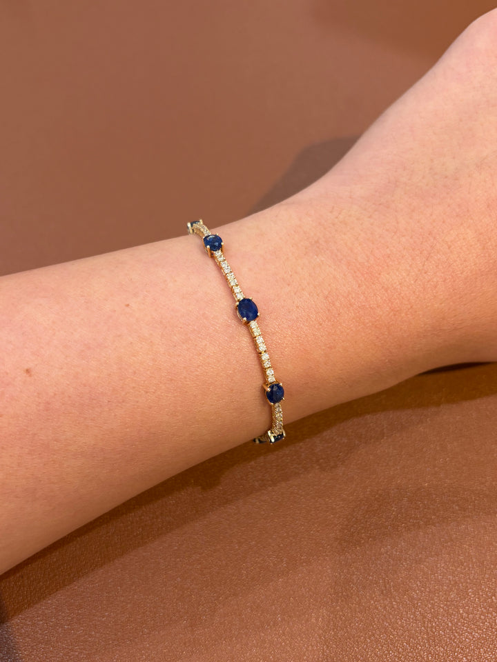 14K Yellow Gold Diamonds and Sapphire Bracelet
