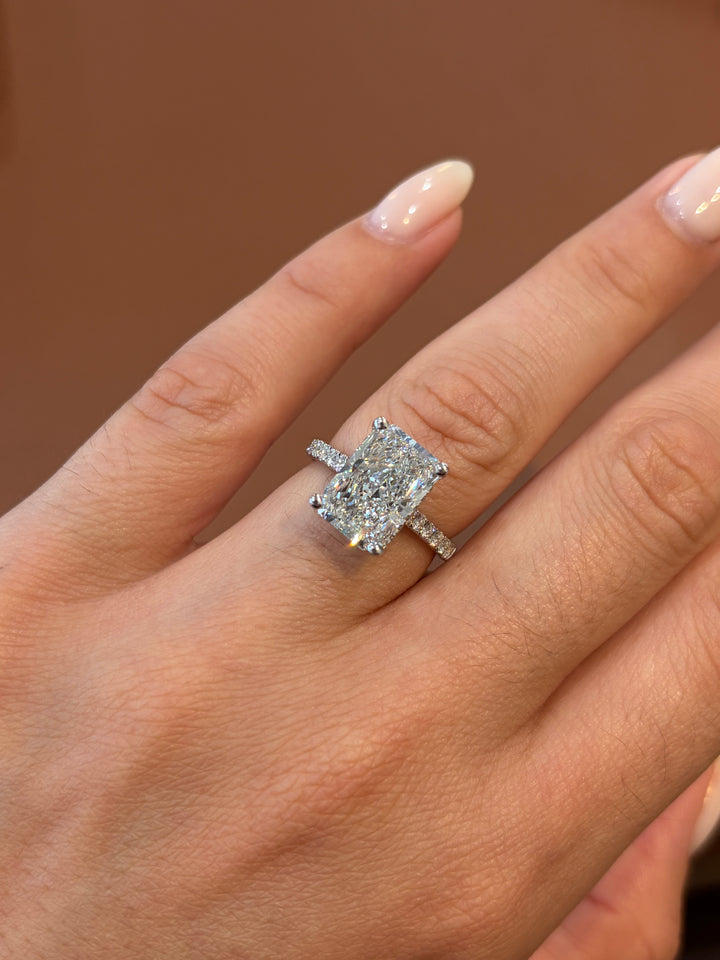 18K White Gold Radiant Cut Lab Diamond Ring
