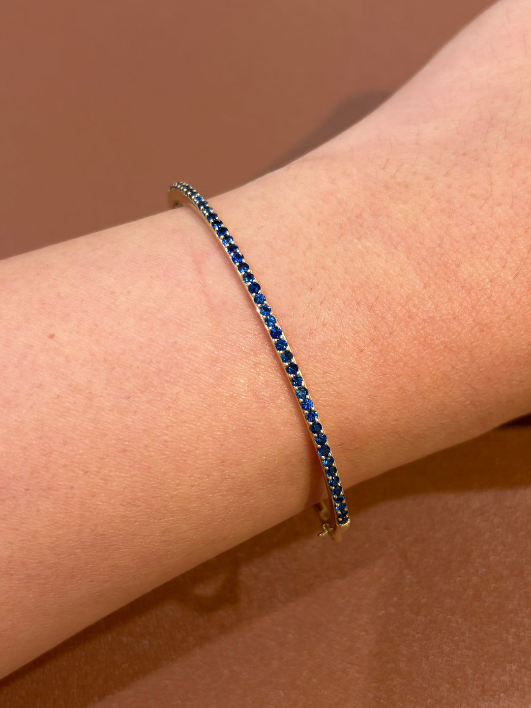 14K Yellow Gold Sapphire Bangle Bracelet