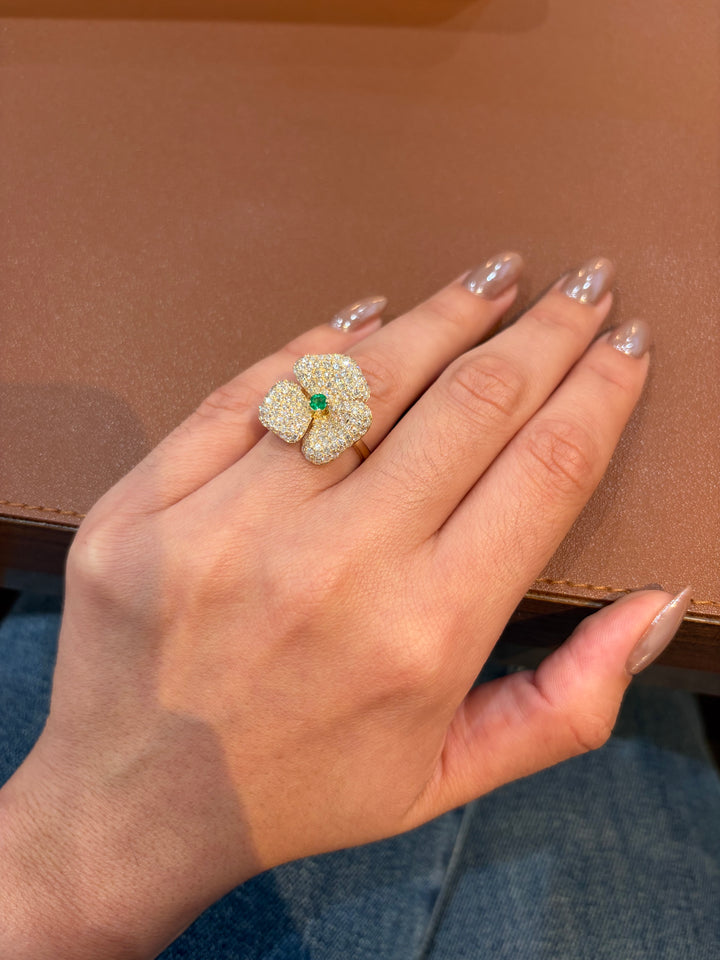14K Yellow Gold Diamond and Emerald Fancy Flower Ring