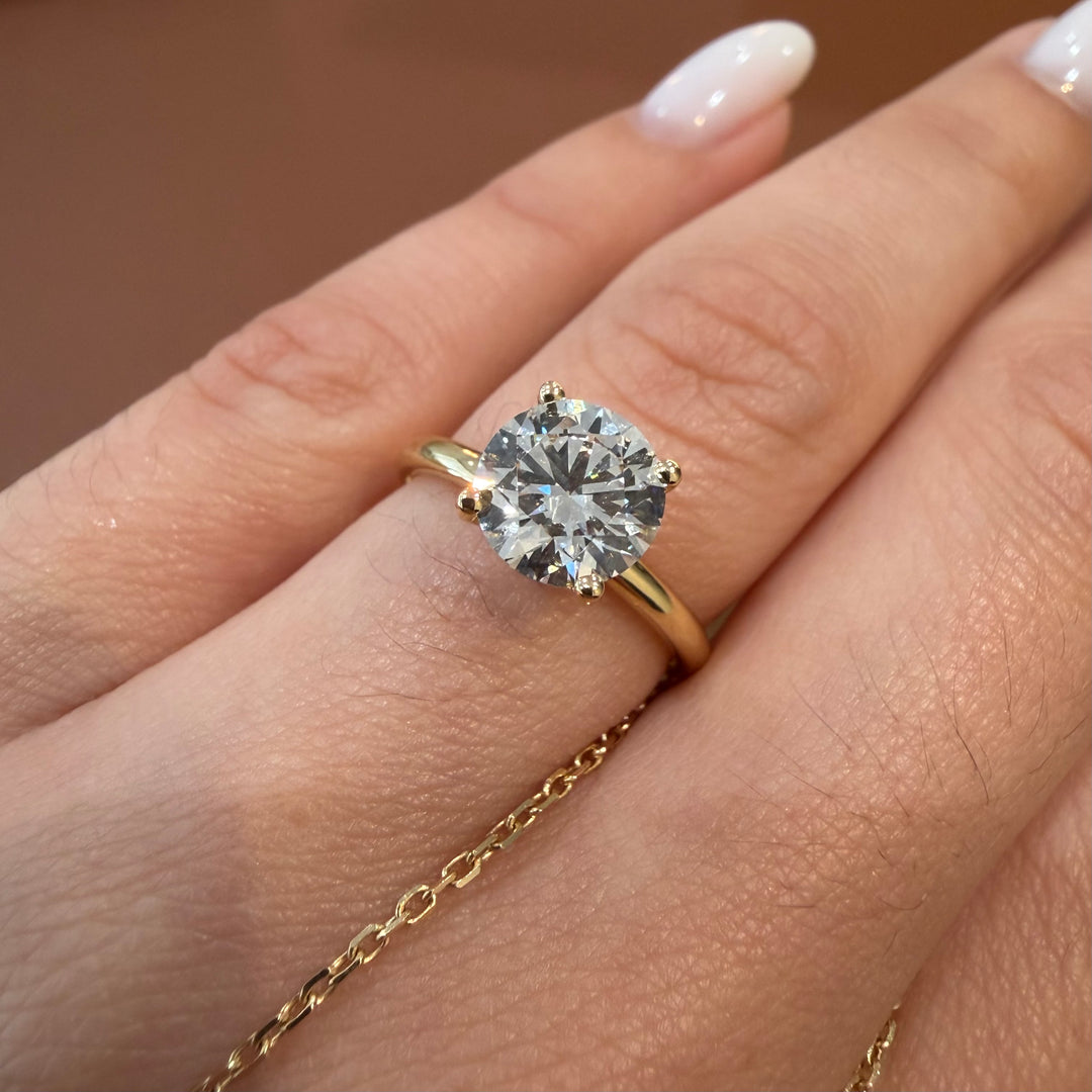 18K Yellow Gold Lab Diamond 2.05ct Round Cut Ring
