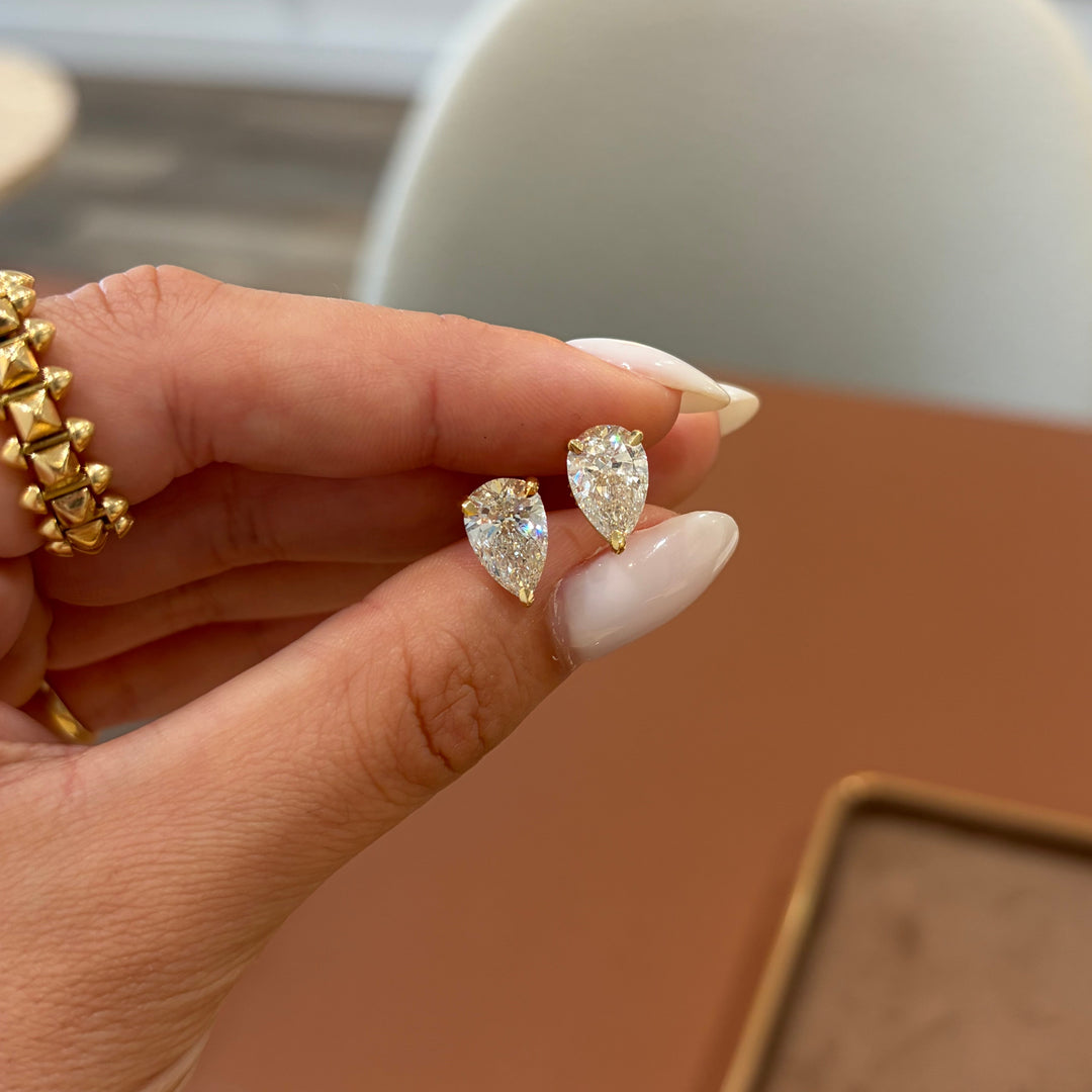 14K Yellow Gold Pear Shape Lab Diamond Studs Earrings Pushbacks