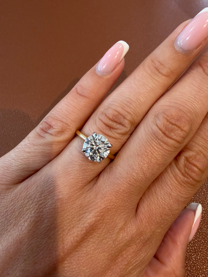 18K Yellow Gold Lab Diamond Round Cut Ring