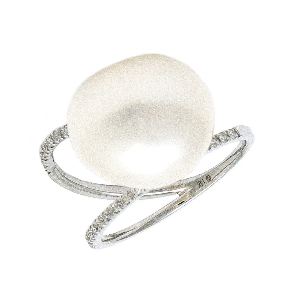 14K Yellow Gold Single Pave Diamond Pearl Ring