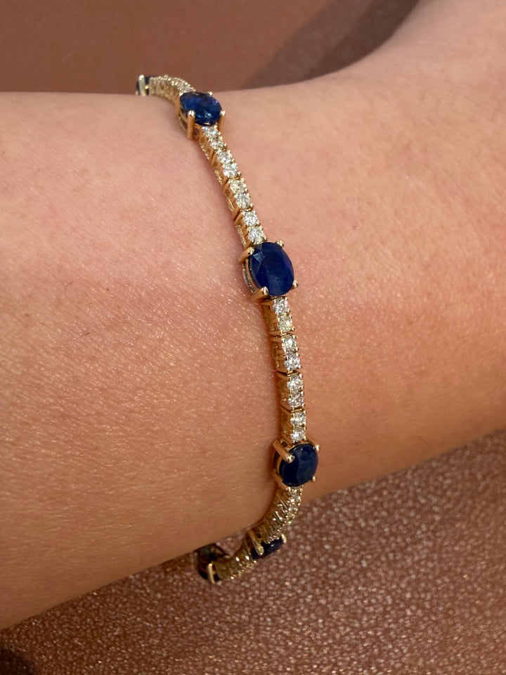 14K Yellow Gold Diamonds and Sapphire Bracelet