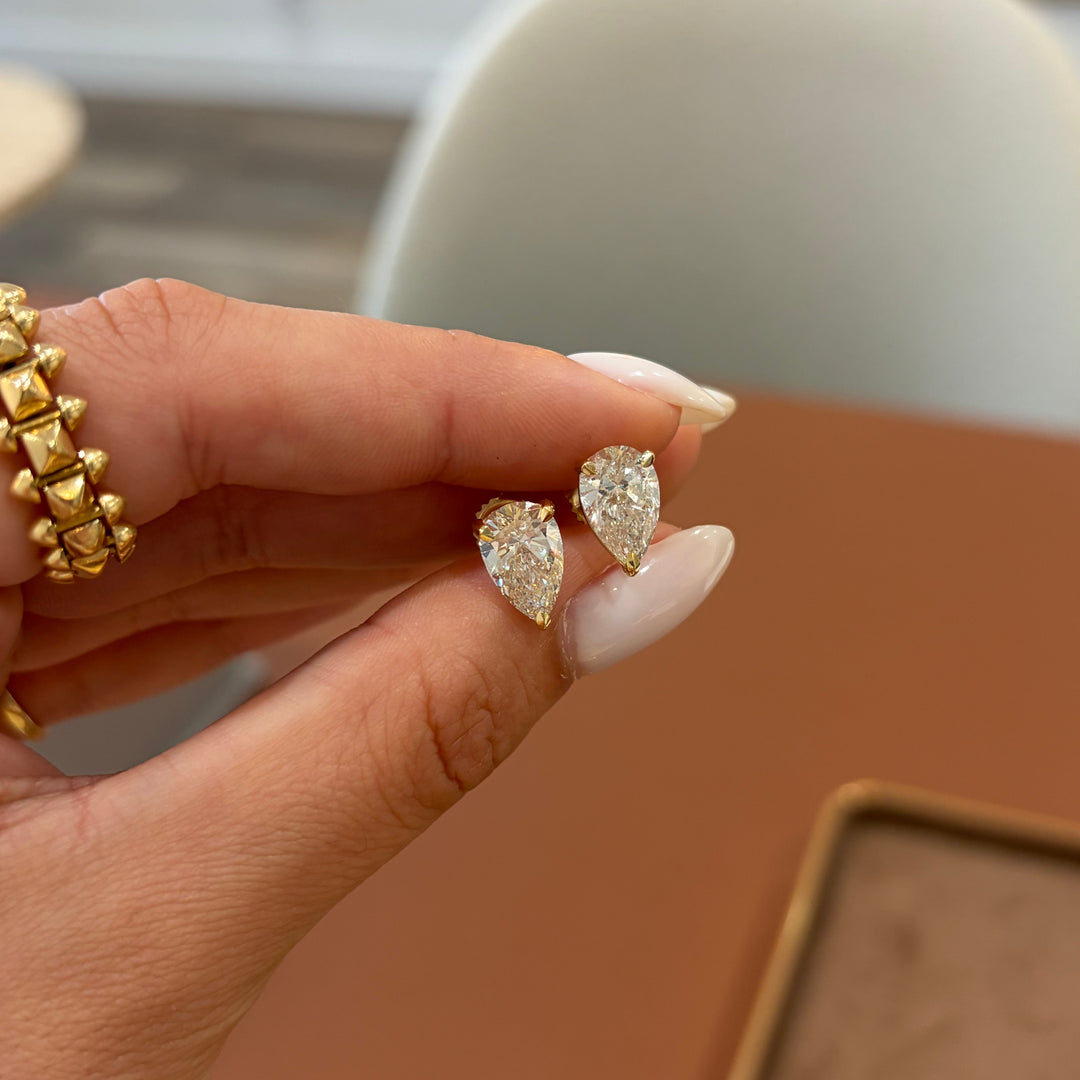 14K Yellow Gold Pear Shape Lab Diamond Studs Earrings Pushbacks
