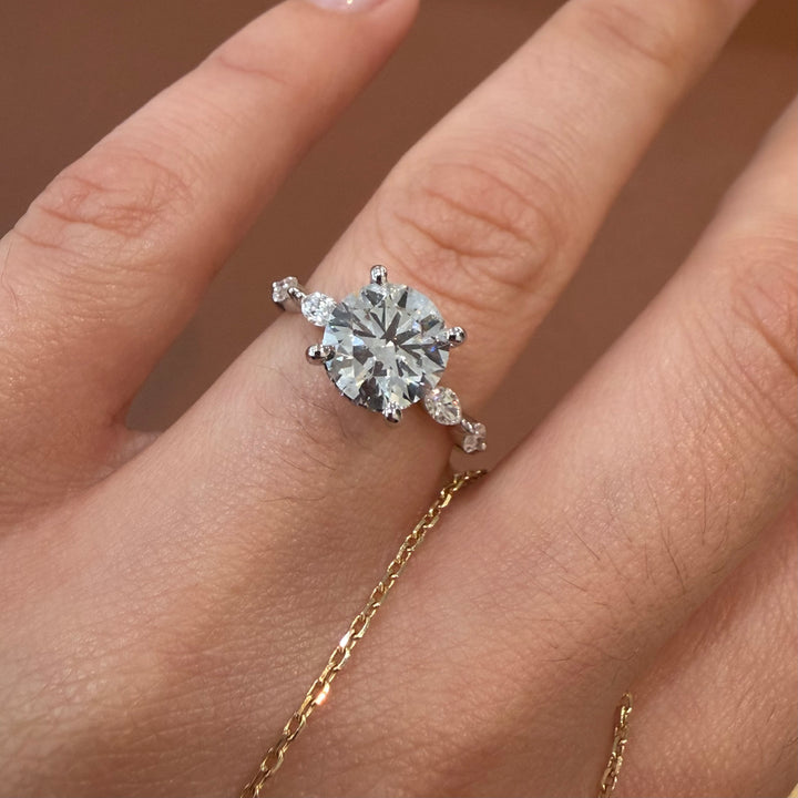 18K White Gold Lab Diamond Round Cut 2.39ct Ring