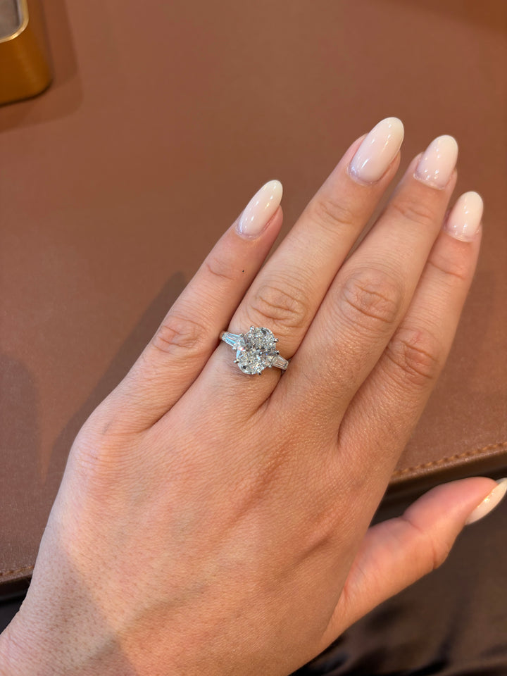 14K White Gold Oval Cut Lab Diamond Ring