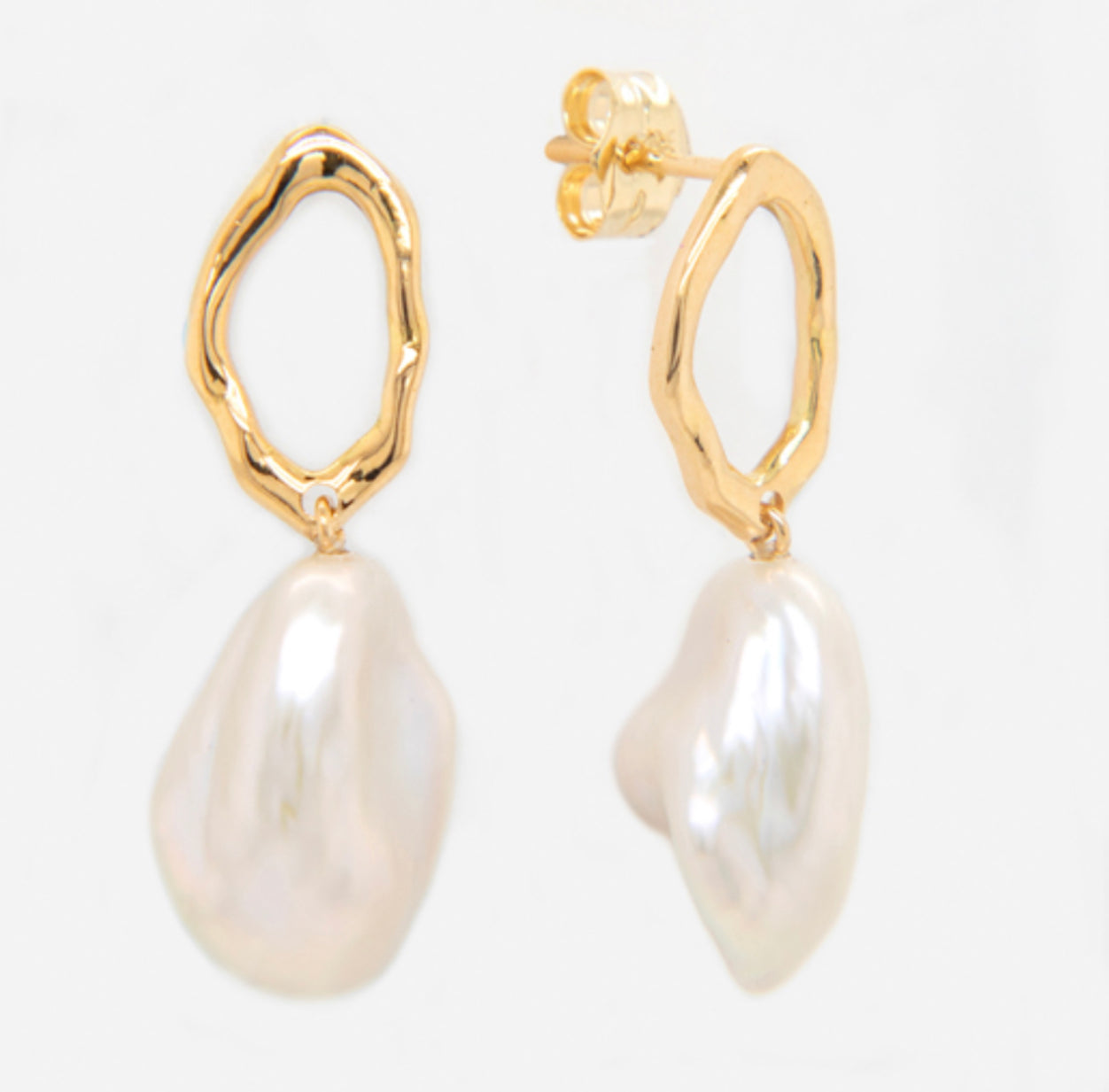 18K Gold and Pearl Earrings